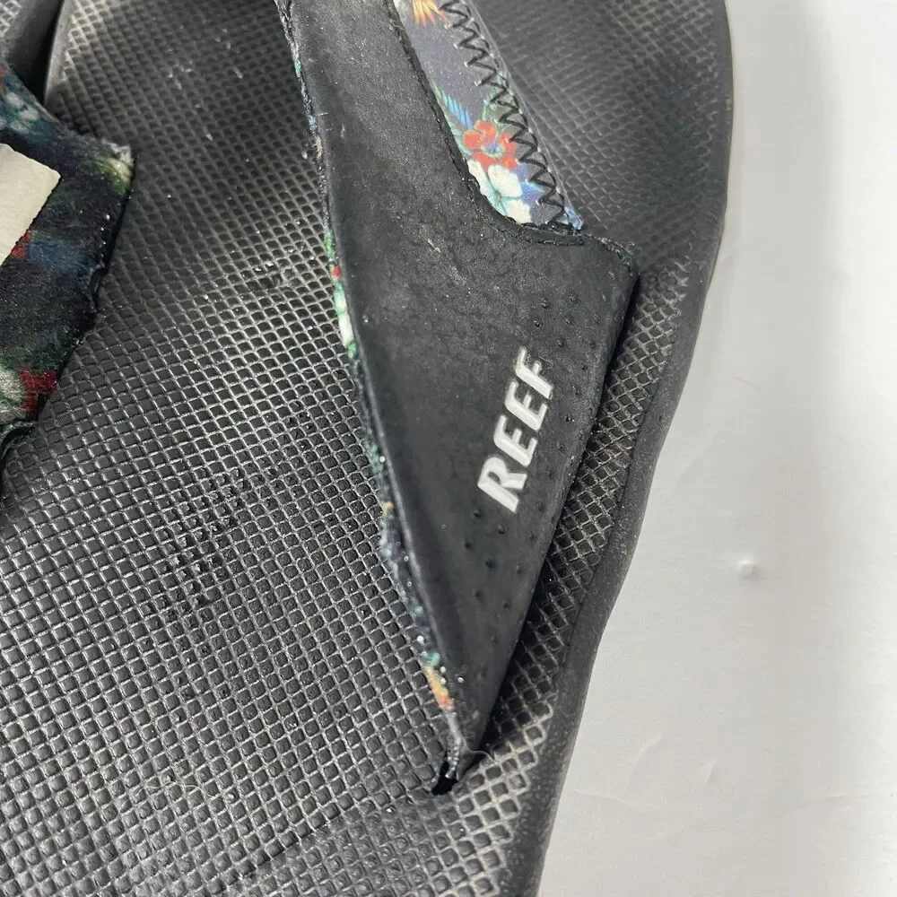 Reef Fanning Men’s Sandals Sz 12 EU 45 Black Floral Bottle Opener